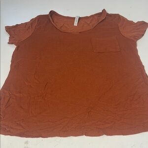 Active USA Medium Burnt Orange Short Sleeve V Neck Pocket T Shirt